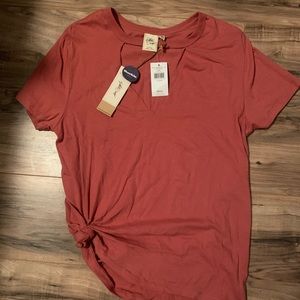 White Crow (Buckle) Cut Out Tee